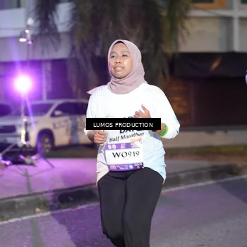 Runner Photo 7990101
