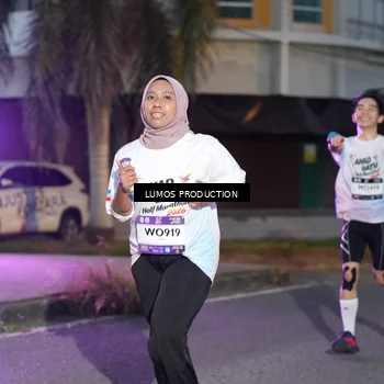 Runner Photo 7990102