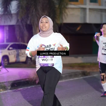 Runner Photo 7990104
