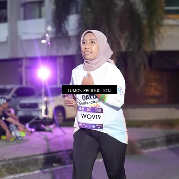 Runner Photo 7990106