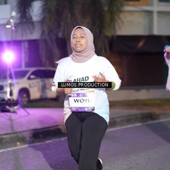 Runner Photo 7990107