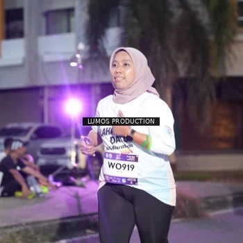 Runner Photo 7990108