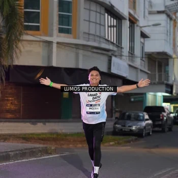Runner Photo 7990132
