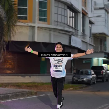 Runner Photo 7990134