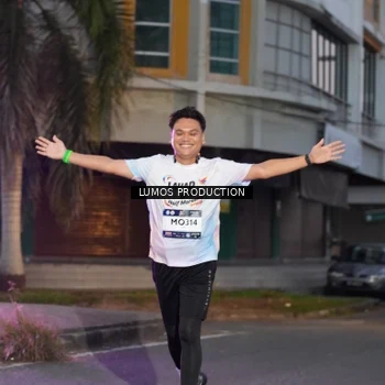Runner Photo 7990142