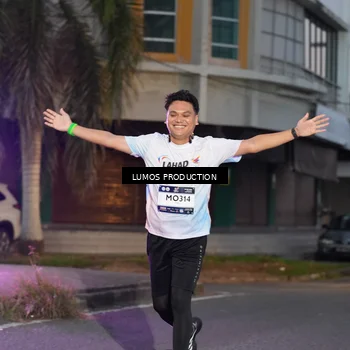 Runner Photo 7990145