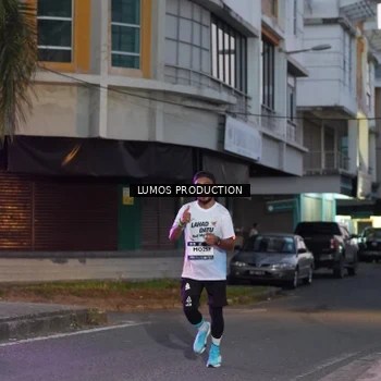 Runner Photo 7990151