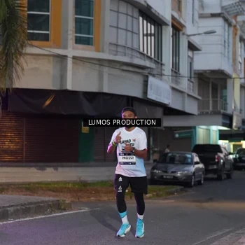 Runner Photo 7990153