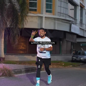 Runner Photo 7990165