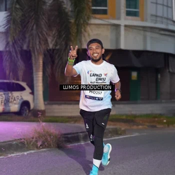 Runner Photo 7990172