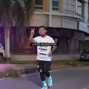 Runner Photo 7990173