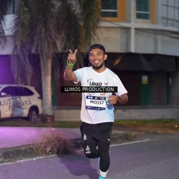 Runner Photo 7990185