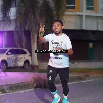 Runner Photo 7990186