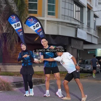 Runner Photo 7990249