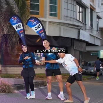Runner Photo 7990256