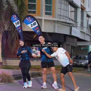 Runner Photo 7990266