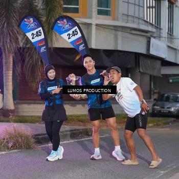 Runner Photo 7990275