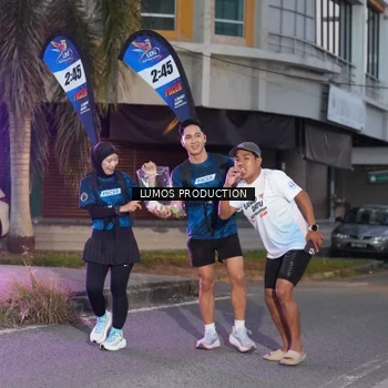 Runner Photo 7990284