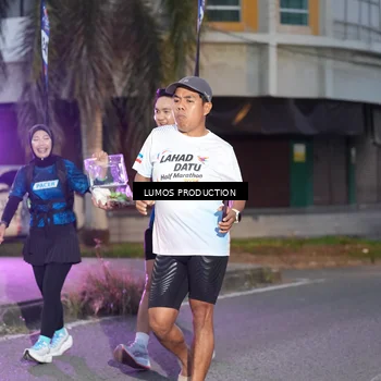 Runner Photo 7990287