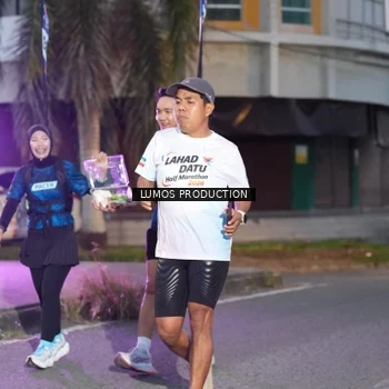 Runner Photo 7990288