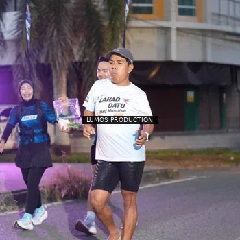 Runner Photo 7990289
