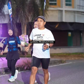 Runner Photo 7990291