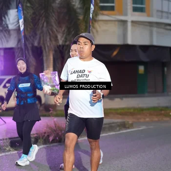 Runner Photo 7990292