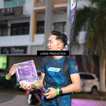 Runner Photo 7990293