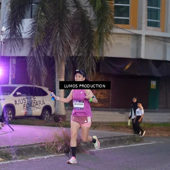 Runner Photo 7990303