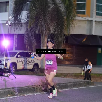 Runner Photo 7990306