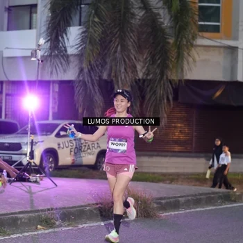 Runner Photo 7990312