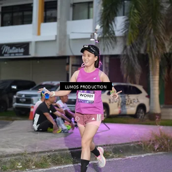 Runner Photo 7990330