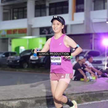 Runner Photo 7990346