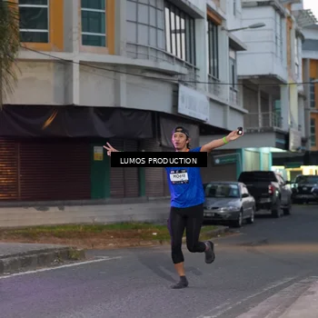 Runner Photo 7990386