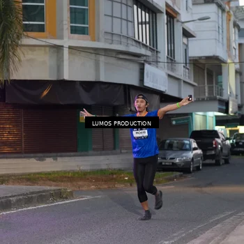 Runner Photo 7990393
