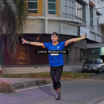Runner Photo 7990395