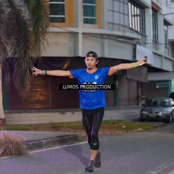 Runner Photo 7990398