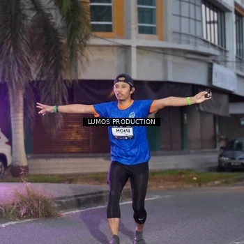 Runner Photo 7990402