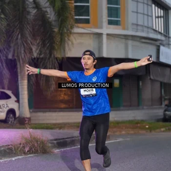 Runner Photo 7990404