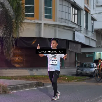 Runner Photo 7990421