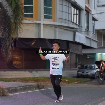 Runner Photo 7990422