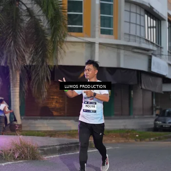 Runner Photo 7990428