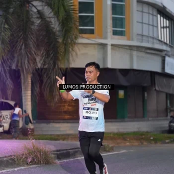 Runner Photo 7990430