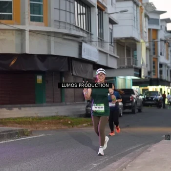 Runner Photo 7990436