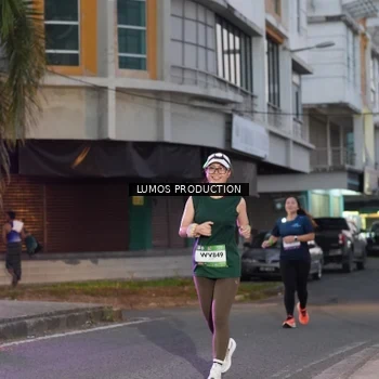 Runner Photo 7990448