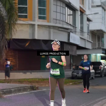 Runner Photo 7990456