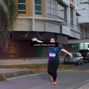 Runner Photo 7990466