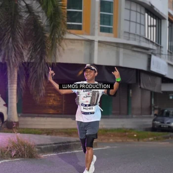 Runner Photo 7990511