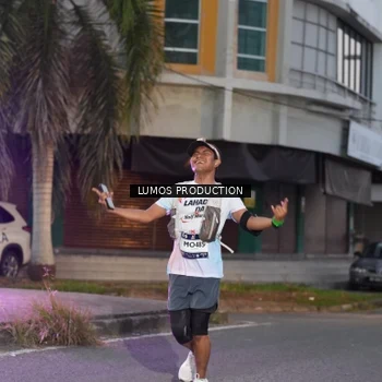 Runner Photo 7990516