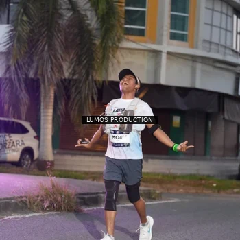 Runner Photo 7990522